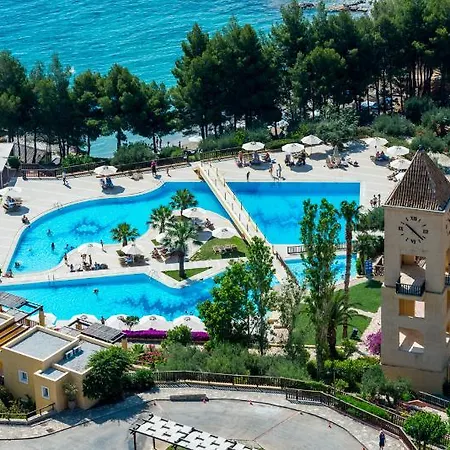 ホテル Candia Park Village 4*